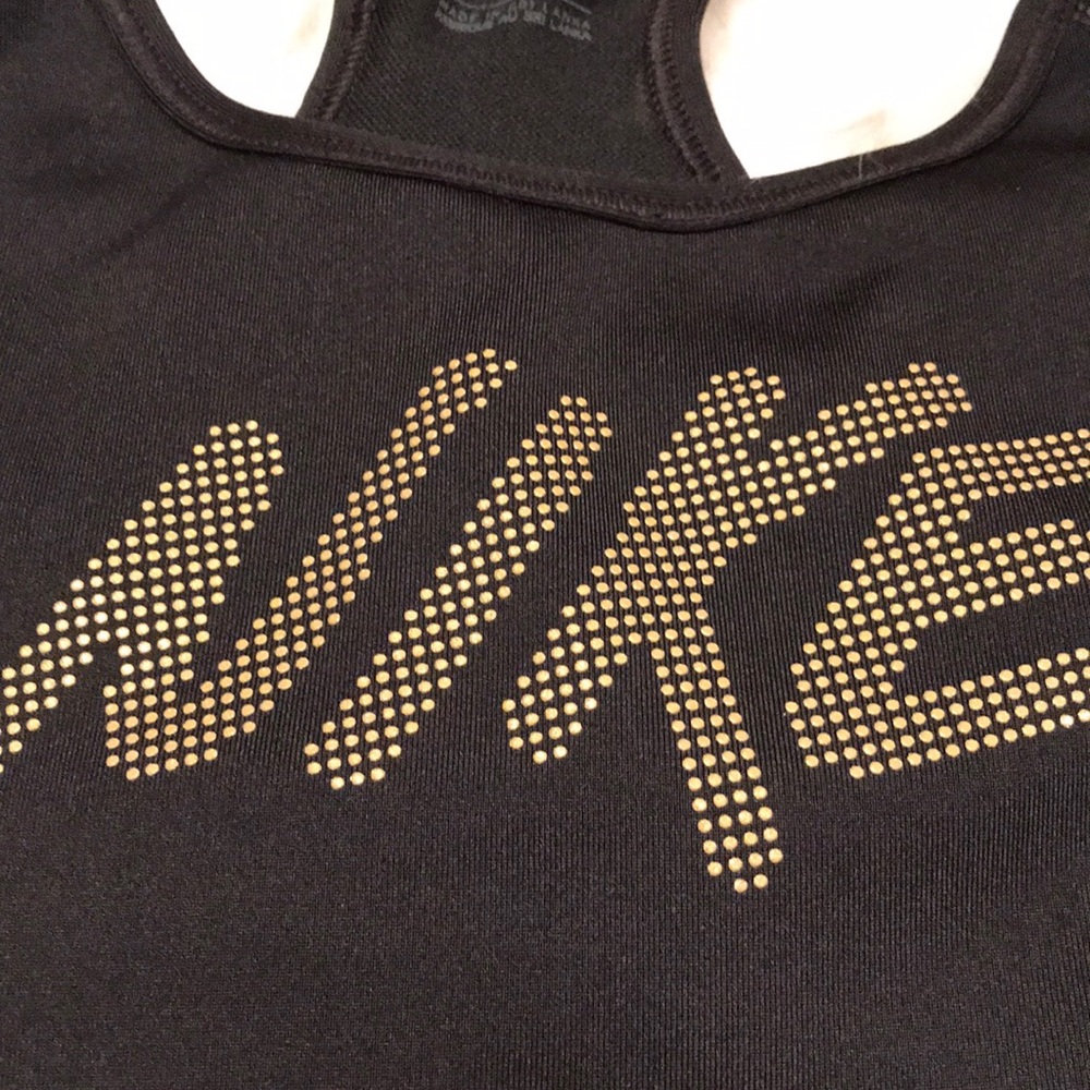 Nike Victory Sports Bra - Picture 2 of 5